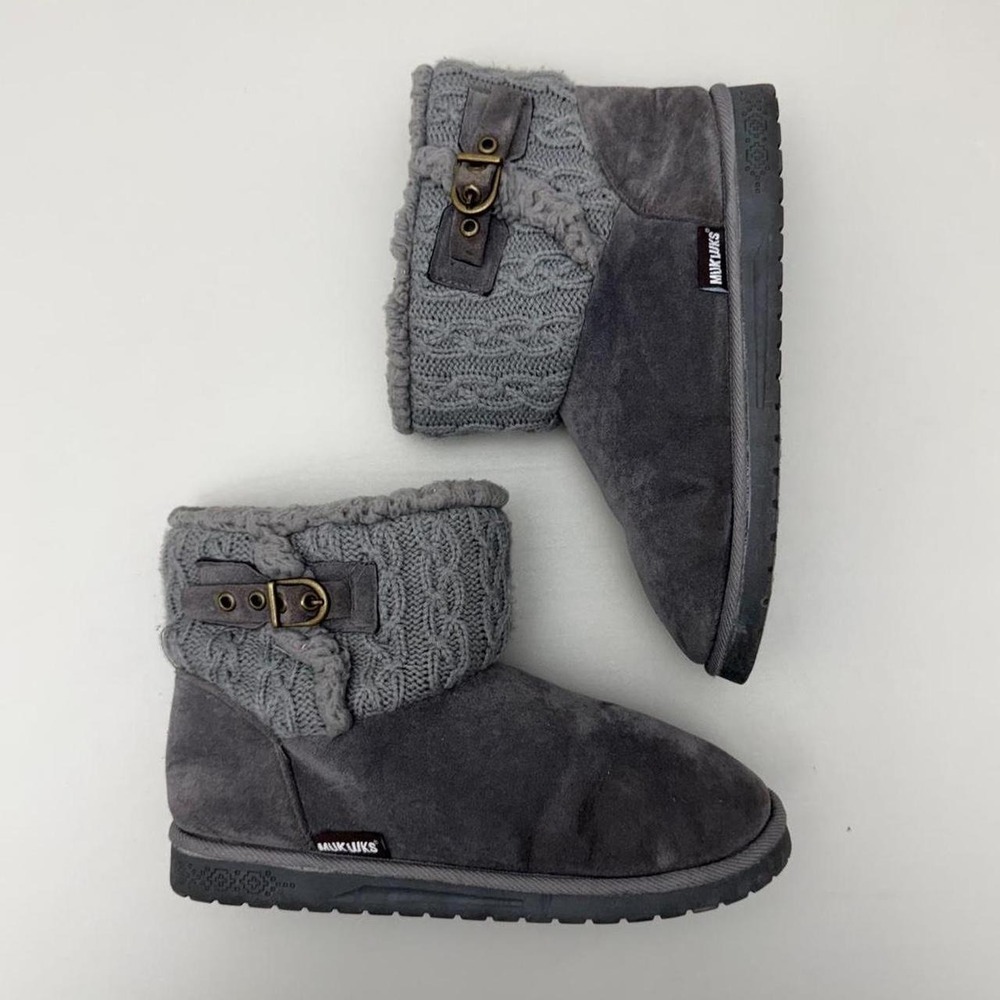 Muk Luks Gray Knitted Faux Suede Ankle Boots Cable-Style Trim Buckle Size 9